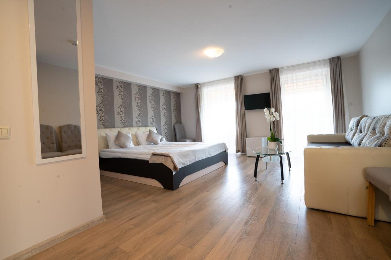 Floros Simfonija Hotel Šventoji Eksteriør billede